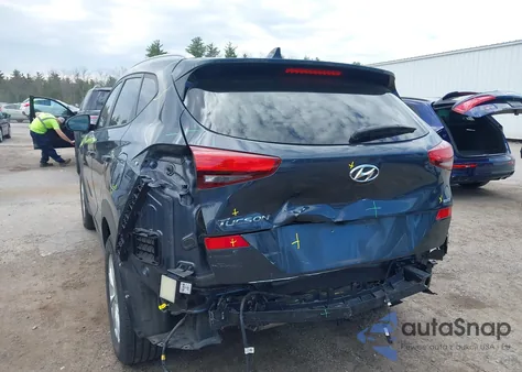2021 Hyundai Tucson Value z USA, uszkodzony, nr VIN KM8J3CA41MU367997
